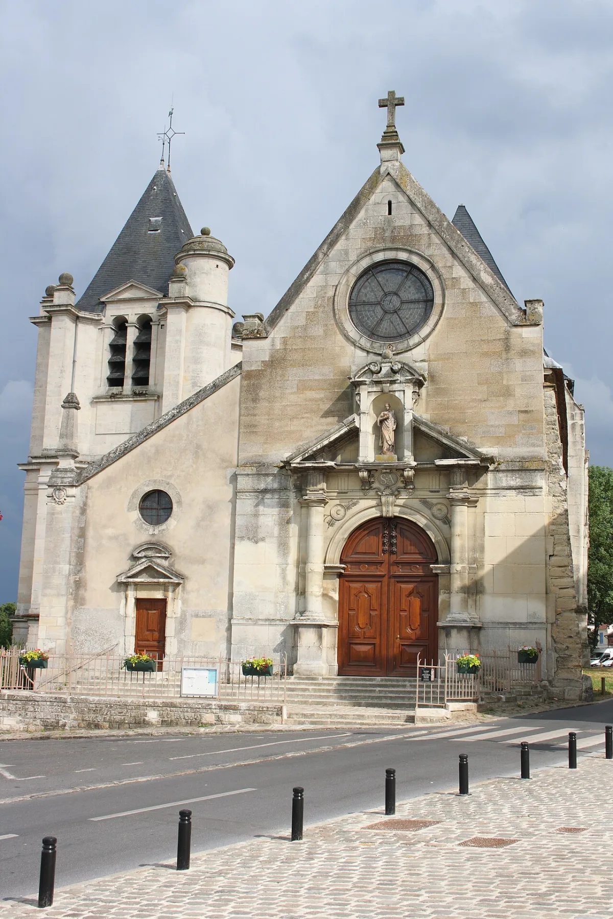 Saint Acceul, Ecouen