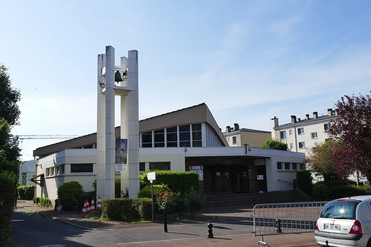 Saint François de Sales, Le Plessis Bouchard