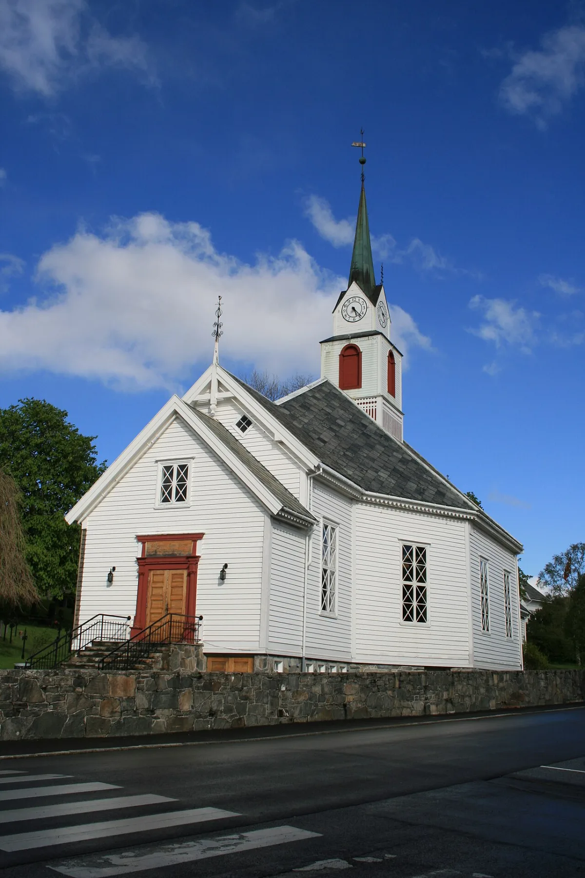 Ulstein kirke (Ulsteinvik), Ulsteinvik